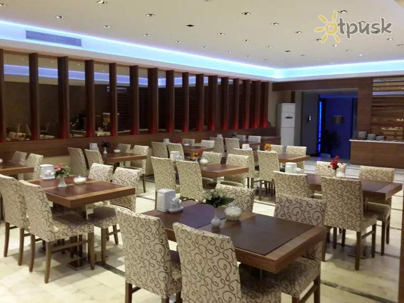 Фото отеля Bristol Hotel 3* Stambulas Turkija barai ir restoranai