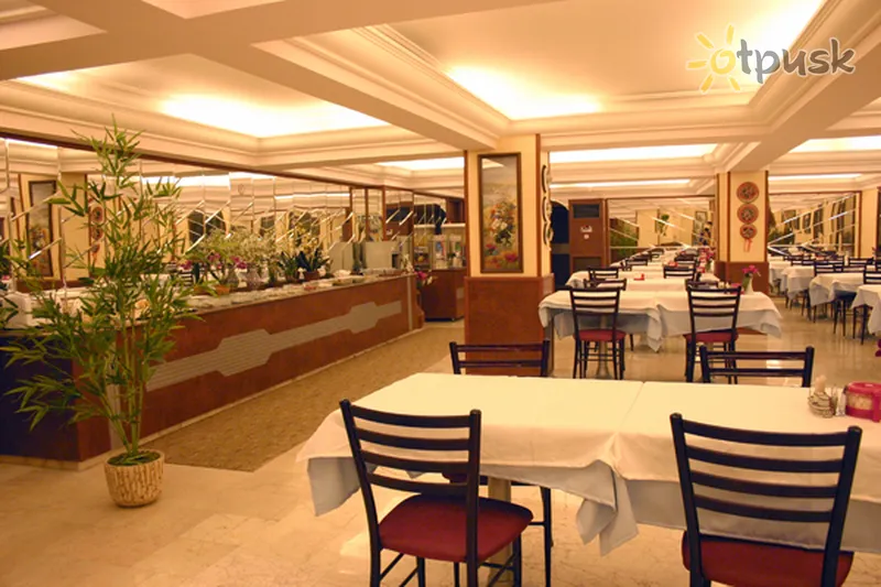 Фото отеля Monopol Hotel 3* Stambula Turcija bāri un restorāni