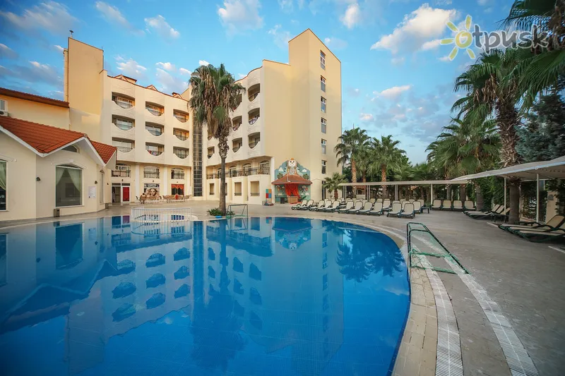 Фото отеля Larissa Inn Hotel 4* Кемер Туреччина екстер'єр та басейни