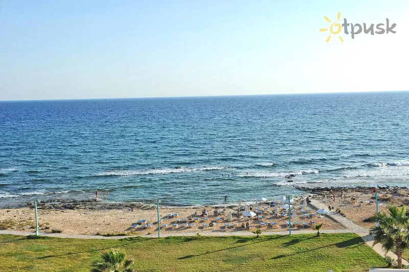 Фото отеля Pierre Anne Beach Hotel 3* Айя Напа Кіпр пляж