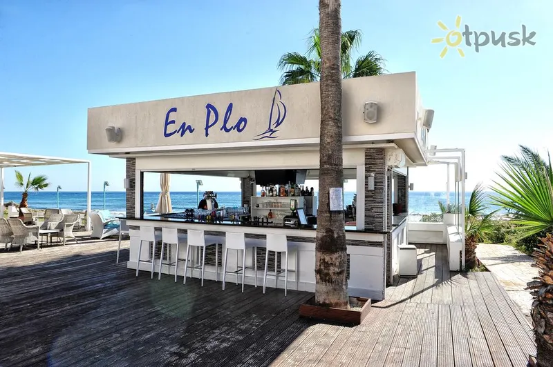 Фото отеля Pierre Anne Beach Hotel 3* Aija Napa Kipra bāri un restorāni