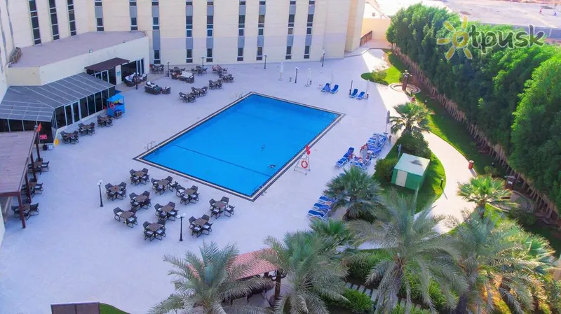 Фото отеля Bin Majid Acacia Hotel & Apartments 4* Рас Аль-Хайма ОАЭ экстерьер и бассейны