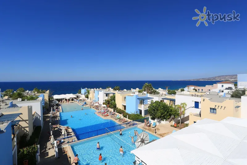 Фото отеля Eleni Holiday Village 4* Пафос Кипр экстерьер и бассейны