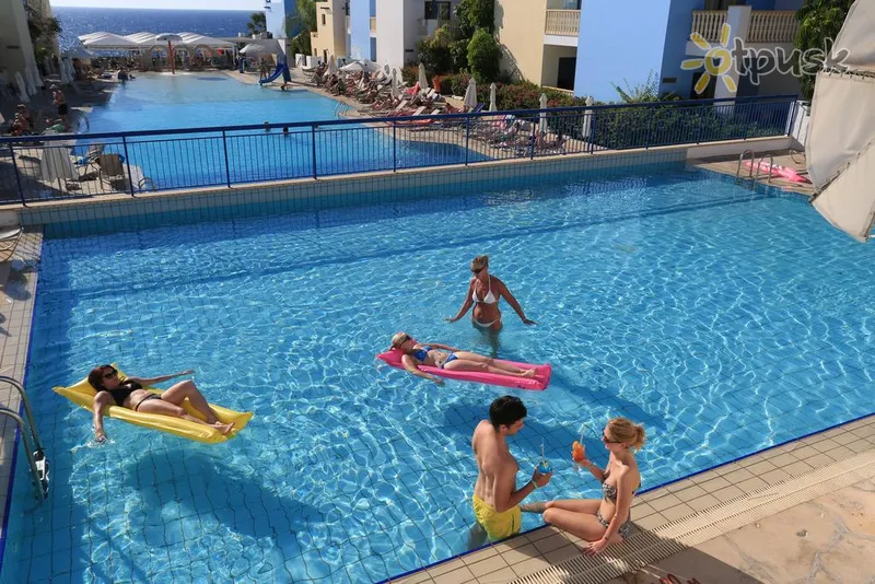 Фото отеля Eleni Holiday Village 4* Patosas Kipras išorė ir baseinai