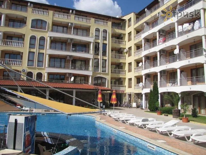 Фото отеля Royal Dreams Apartment 3* Saulėtas paplūdimys Bulgarija išorė ir baseinai