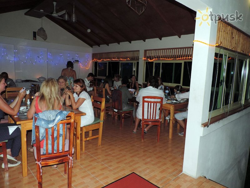 Фото отеля Nazaki Residences Beach Hotel 4* Лааму Атолл Мальдивы бары и рестораны