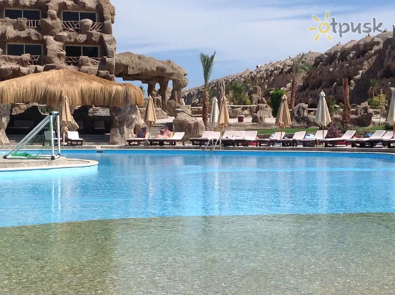 Фото отеля Caves Beach Resort 5* Hurgada Ēģipte ārpuse un baseini