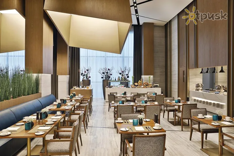 Фото отеля Courtyard by Marriott Al Barsha 4* Dubajus JAE barai ir restoranai