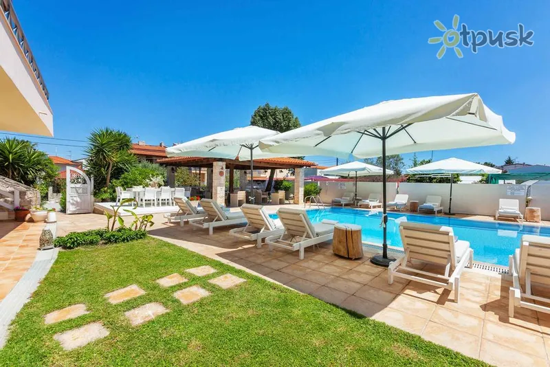 Фото отеля Hesperides Hotel 1* Халкідікі – Кассандра Греція екстер'єр та басейни