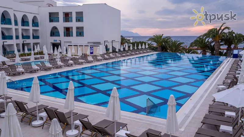 Фото отеля Infinity by Yelken Aquapark & ​​Resorts 5* Кушадаси Туреччина екстер'єр та басейни