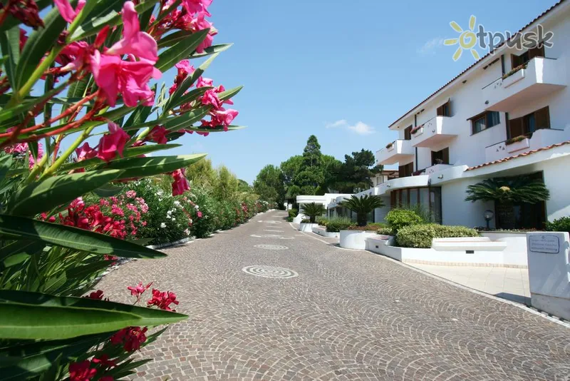 Фото отеля Scoglio Della Galea Village & Spa 4* Калабрія Італія екстер'єр та басейни
