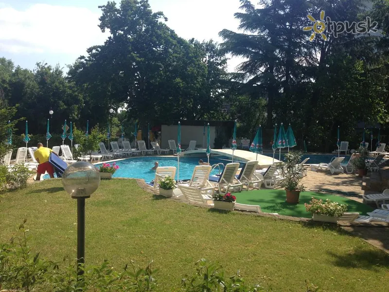 Фото отеля Діана 2* Золоті піски Болгарія екстер'єр та басейни