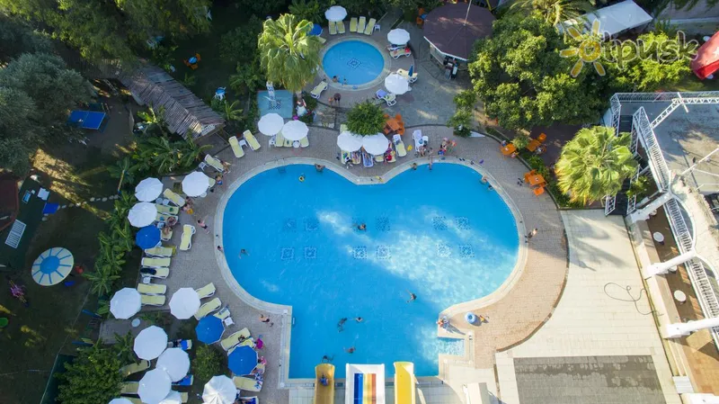Фото отеля First Class Hotel 5* Alanija Turkija išorė ir baseinai