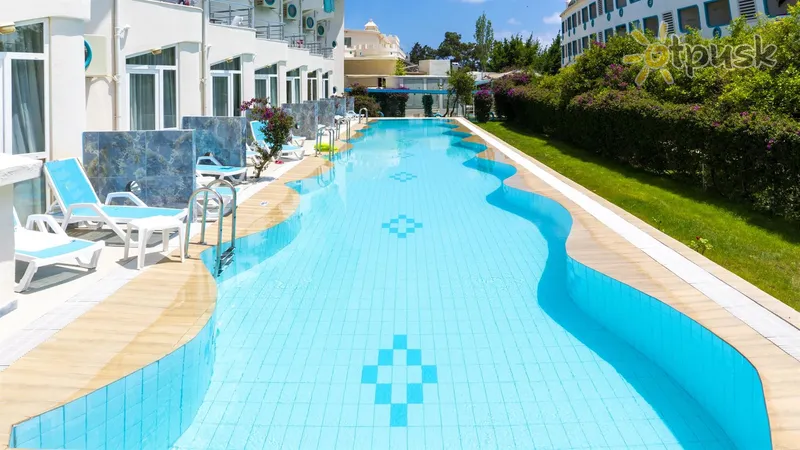 Фото отеля Miarosa Kemer Beach 5* Кемер Туреччина екстер'єр та басейни