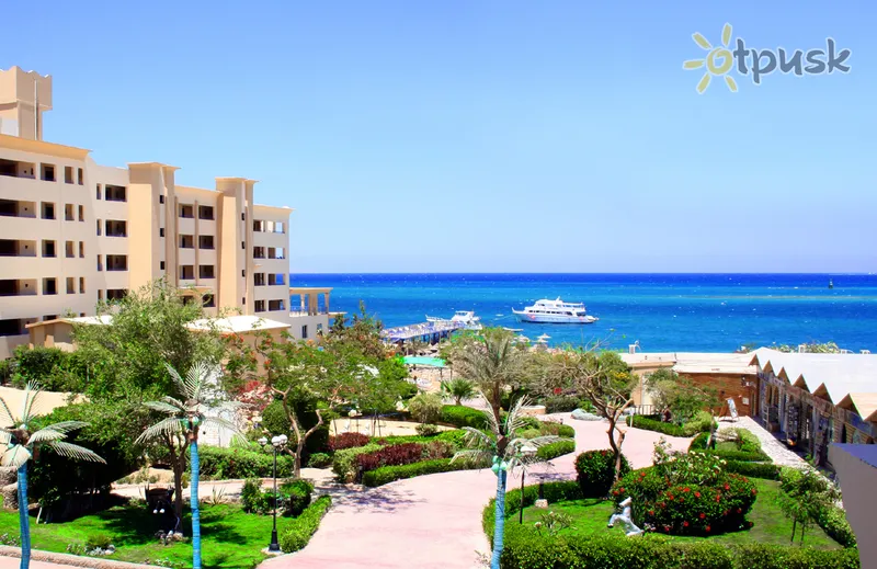 Фото отеля King Tut Aqua Park Beach Resort 4* Hurgada Egiptas išorė ir baseinai