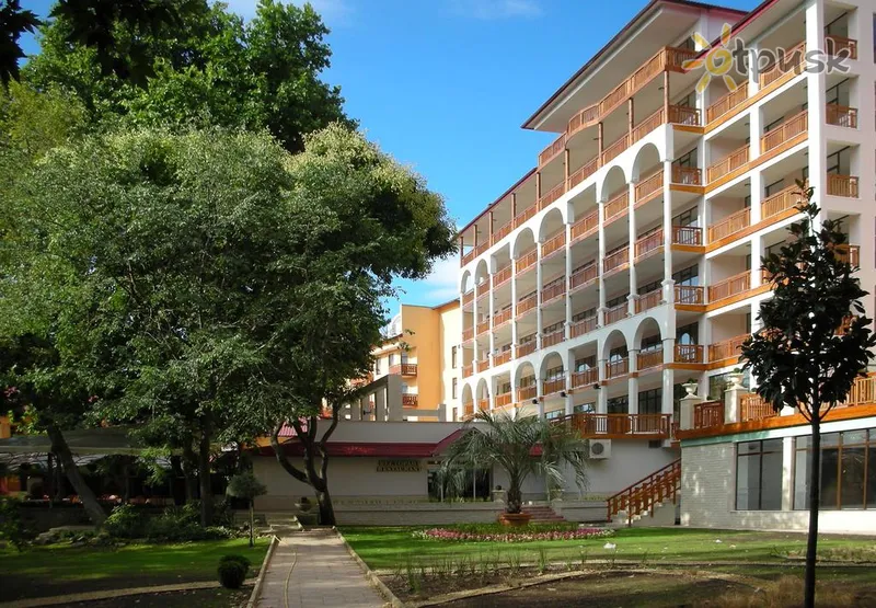 Фото отеля Estreya Residence Hotel 4* Св. Константин и Елена Болгария экстерьер и бассейны