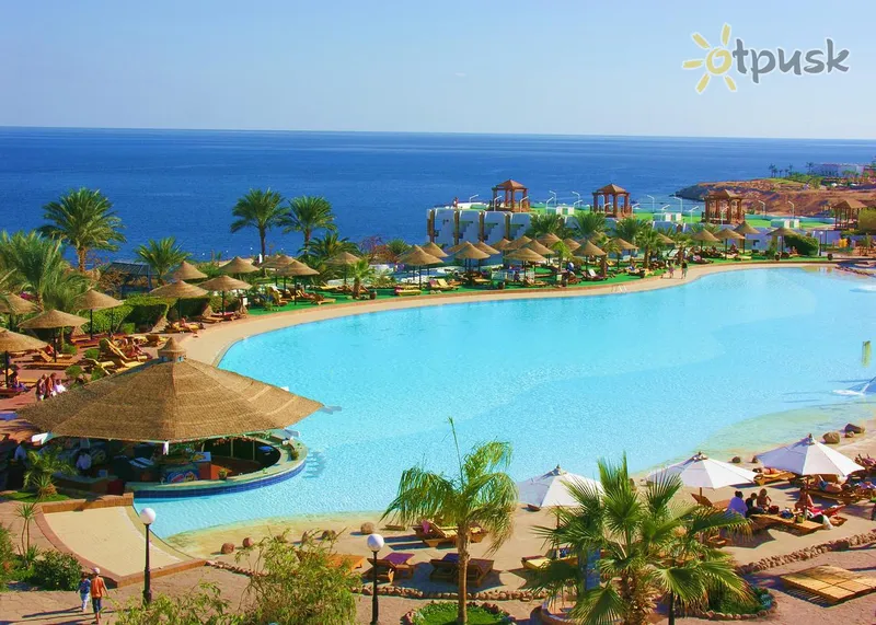 Фото отеля Pyramisa Beach Resort Sharm El Sheikh 5* Šarm el Šeichas Egiptas išorė ir baseinai