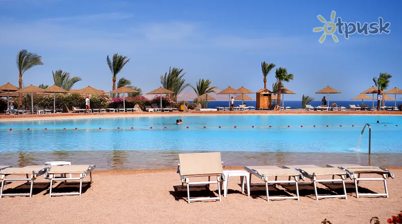 Фото отеля Pyramisa Beach Resort Sharm El Sheikh 5* Шарм эль Шейх Египет экстерьер и бассейны