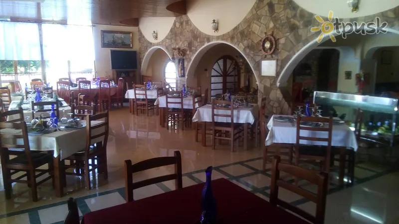Фото отеля Pashai Hotel 3* Vlore Albanija barai ir restoranai