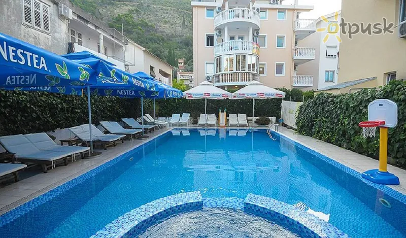Фото отеля Aquamarin Hotel 3* Будва Чорногорія екстер'єр та басейни