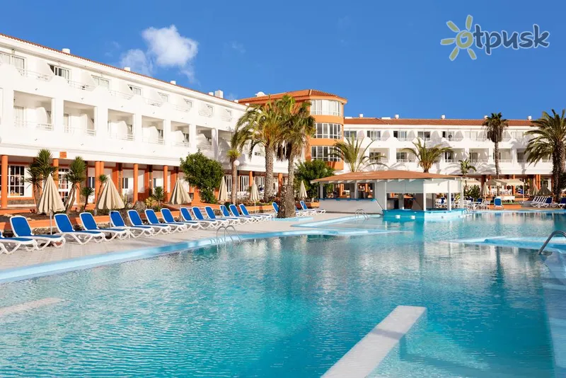 Фото отеля Globales Costa Tropical 3* par. Fuerteventura (Kanāriju salas) Spānija ārpuse un baseini