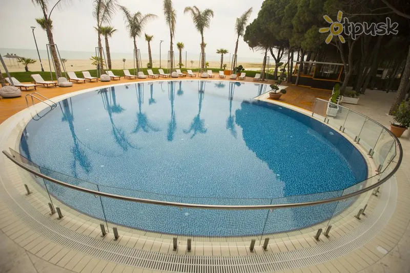 Фото отеля VM Resort & SPA 5* Durresa Albānija ārpuse un baseini