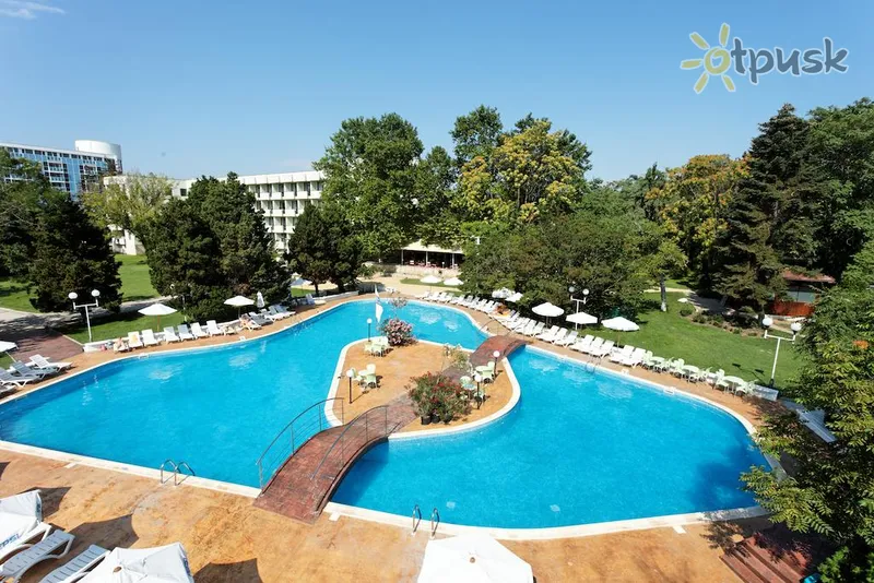 Фото отеля Лебідь 4* Св. Костянтин та Олена Болгарія екстер'єр та басейни
