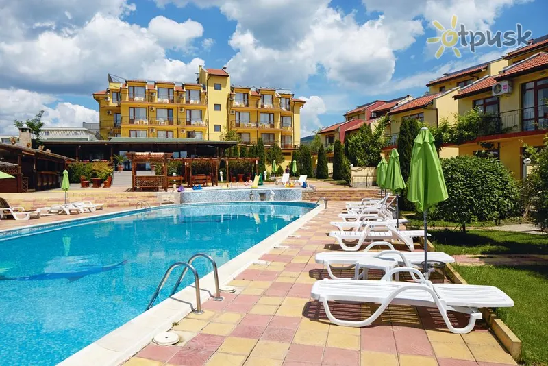 Фото отеля Ялта 3* Сонячний берег Болгарія екстер'єр та басейни