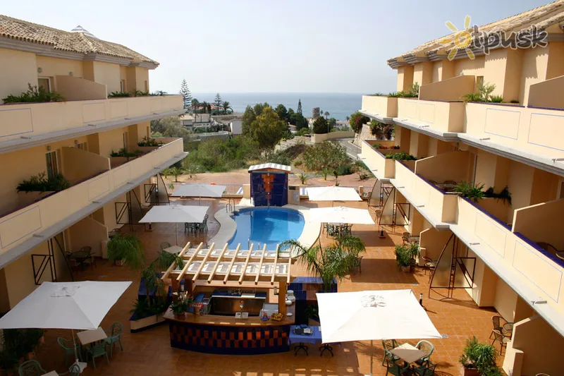 Фото отеля Vista de Rey Hotel 3* Kosta del Solis Ispanija išorė ir baseinai
