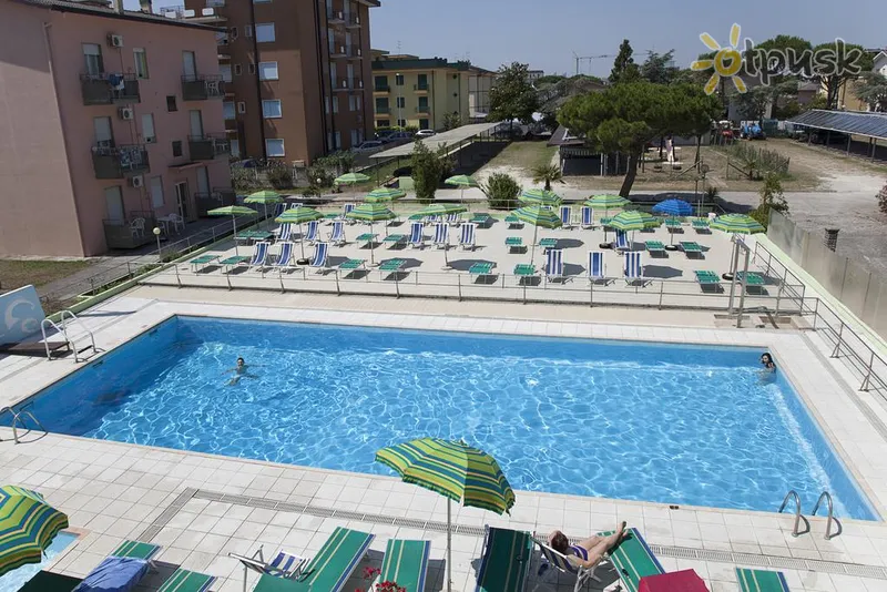 Фото отеля Vianello Hotel 3* Лидо Ди Езоло Италия экстерьер и бассейны