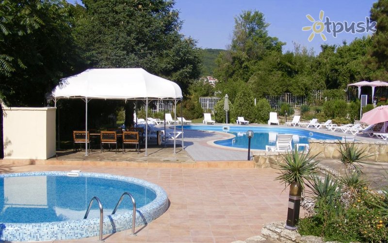 Фото отеля Naslada Hotel 3* Балчик Болгарія екстер'єр та басейни