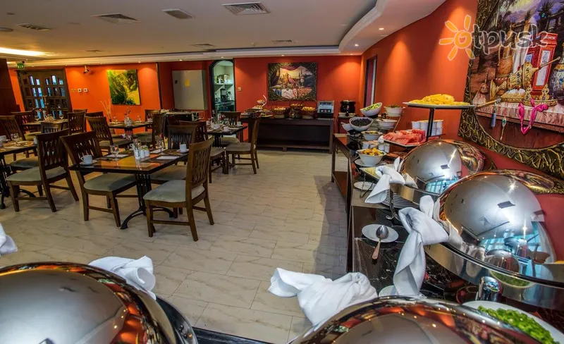 Фото отеля First Central Hotel Suites 4* Dubaija AAE bāri un restorāni