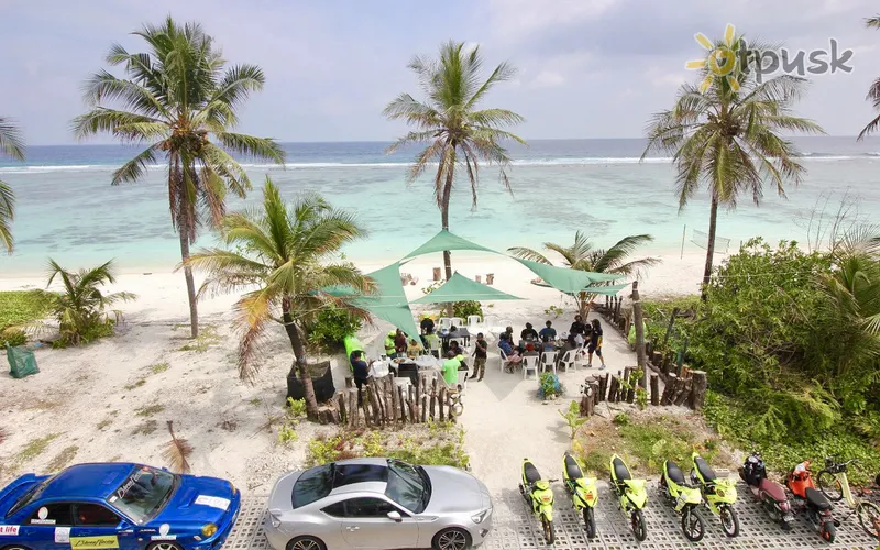 Фото отеля The Aquzz 3* Šiaurės Malės atolas Maldyvai išorė ir baseinai