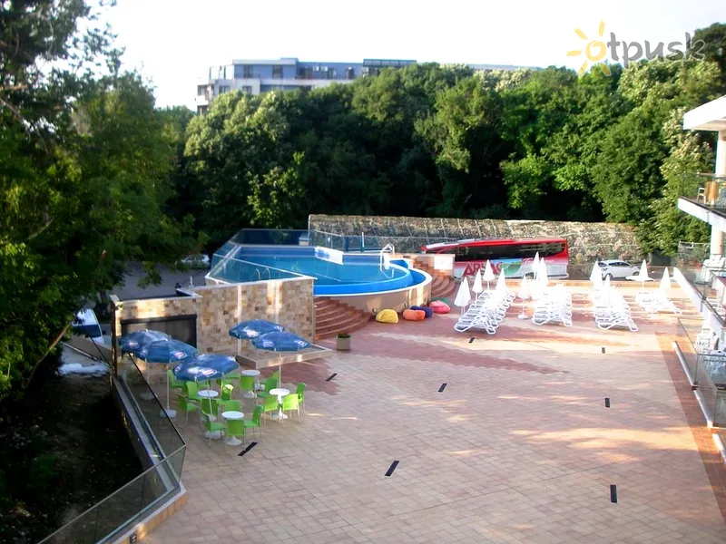 Фото отеля Grifid Hotel Foresta 4* Zelta smiltis Bulgārija ārpuse un baseini