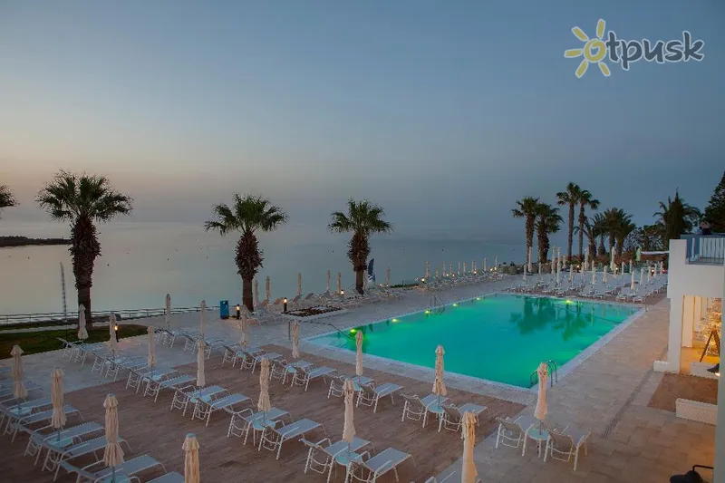 Фото отеля Louis Nausicaa Beach 4* Протарас Кіпр екстер'єр та басейни