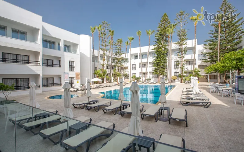Фото отеля Anthea Hotel Apartments 3* Айя Напа Кипр экстерьер и бассейны