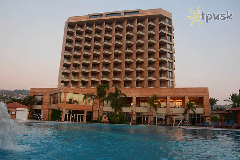 Фото отеля Jiyeh Marina Resort Hotel & Chalets 5* Beirutas Libanas išorė ir baseinai