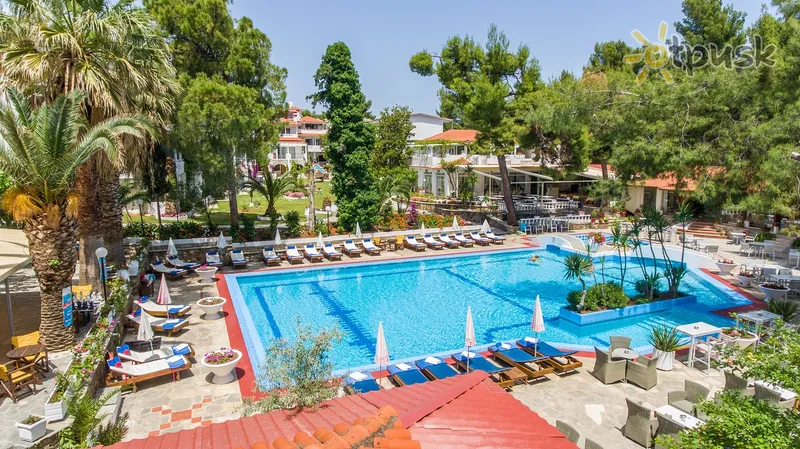 Фото отеля Porfi Beach Hotel 3* Chalkidikė – Sitonija Graikija išorė ir baseinai