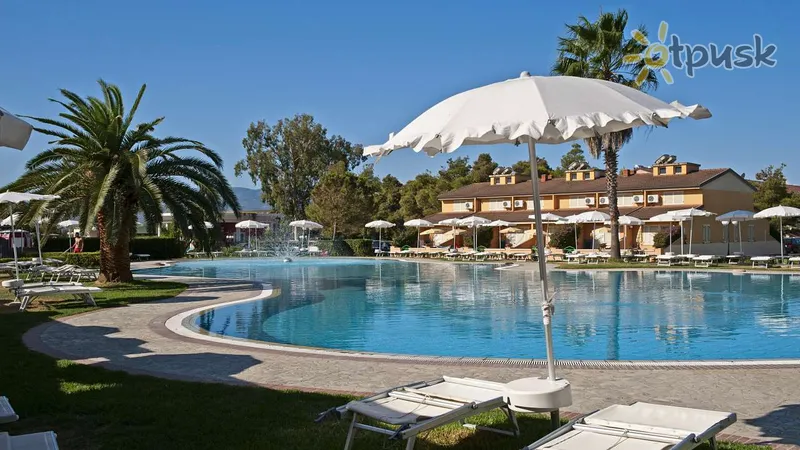 Фото отеля Salice Club Resort 4* Калабрія Італія екстер'єр та басейни