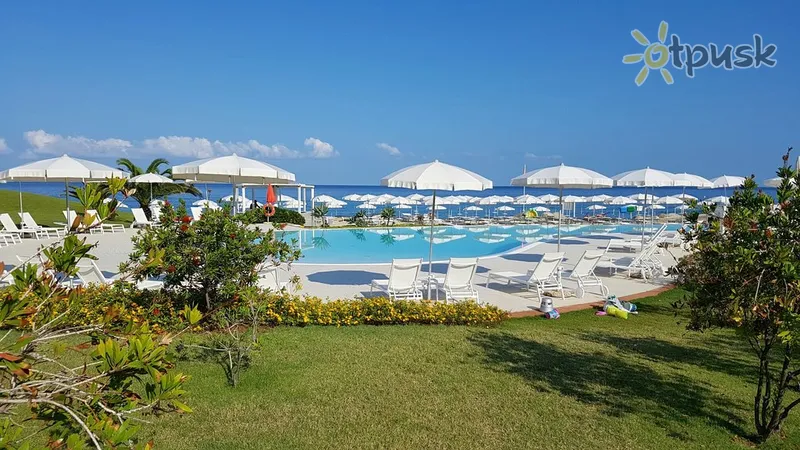 Фото отеля Capovaticano Resort Thalasso & SPA MGallery by Sofitel 4* Калабрія Італія екстер'єр та басейни