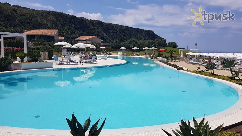 Фото отеля Capovaticano Resort Thalasso & SPA MGallery by Sofitel 4* Калабрия Италия экстерьер и бассейны
