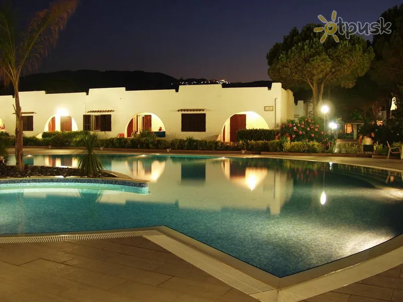 Фото отеля Estella Club Village & Residence 4* Калабрія Італія екстер'єр та басейни