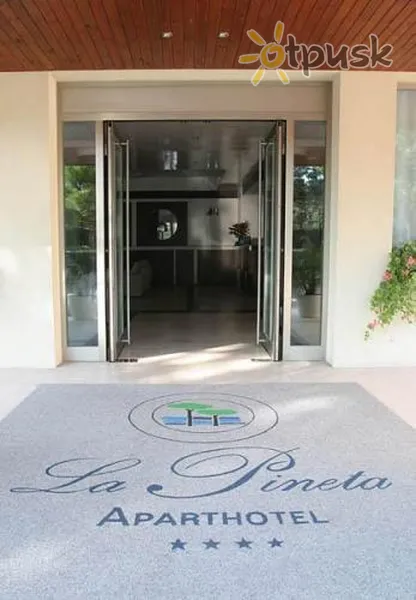 Фото отеля La Pineta Aparthotel 4* Lido di Jesolo Italija išorė ir baseinai