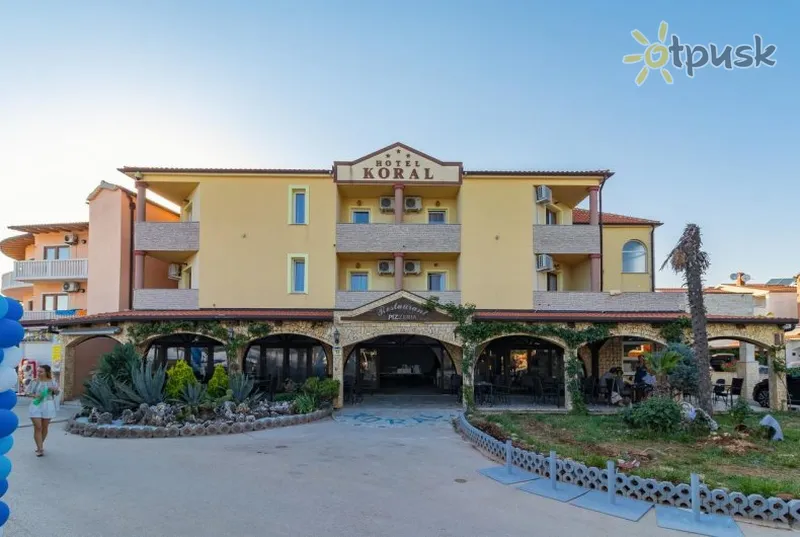 Фото отеля Koral Hotel 3* Медулин Хорватия экстерьер и бассейны