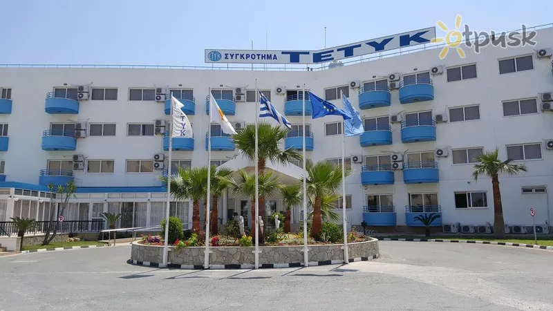 Фото отеля Tetyk Hotel 4* Protaras Kipras išorė ir baseinai