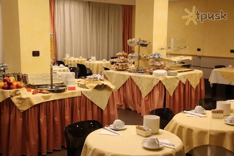 Фото отеля Sant'Ambroeus Hotel 3* Milanas Italija barai ir restoranai