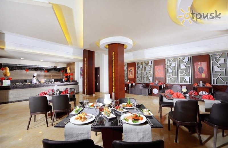 Фото отеля Albatros Aqua Blu Resort Hurghada 4* Хургада Египет бары и рестораны