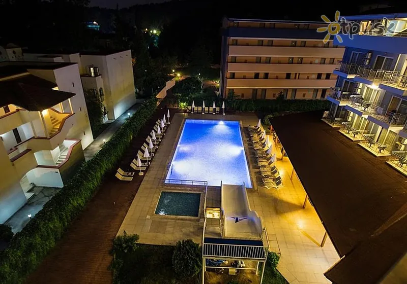 Фото отеля Monna Roza Beach Goynuk 4* Кемер Туреччина екстер'єр та басейни
