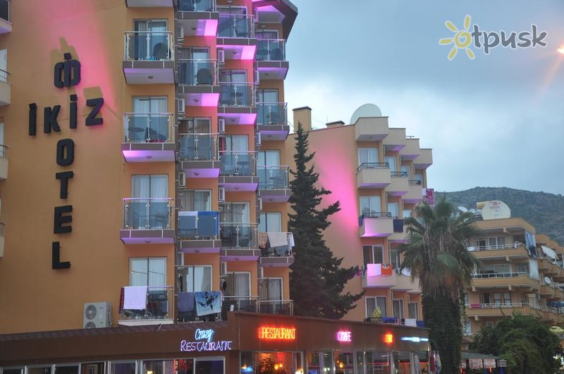Фото отеля Kleopatra Ikiz Hotel 3* Алания Турция экстерьер и бассейны