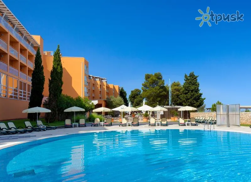Фото отеля Garden Suites & Rooms Sol Umag For Plava Laguna 4* Umag Horvātija ārpuse un baseini